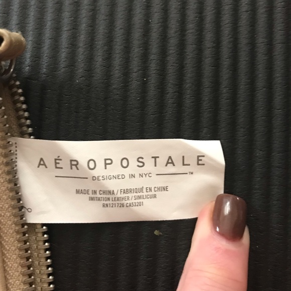 Aeropostale Convertible Crossbody/Wristlet - Picture 5 of 5